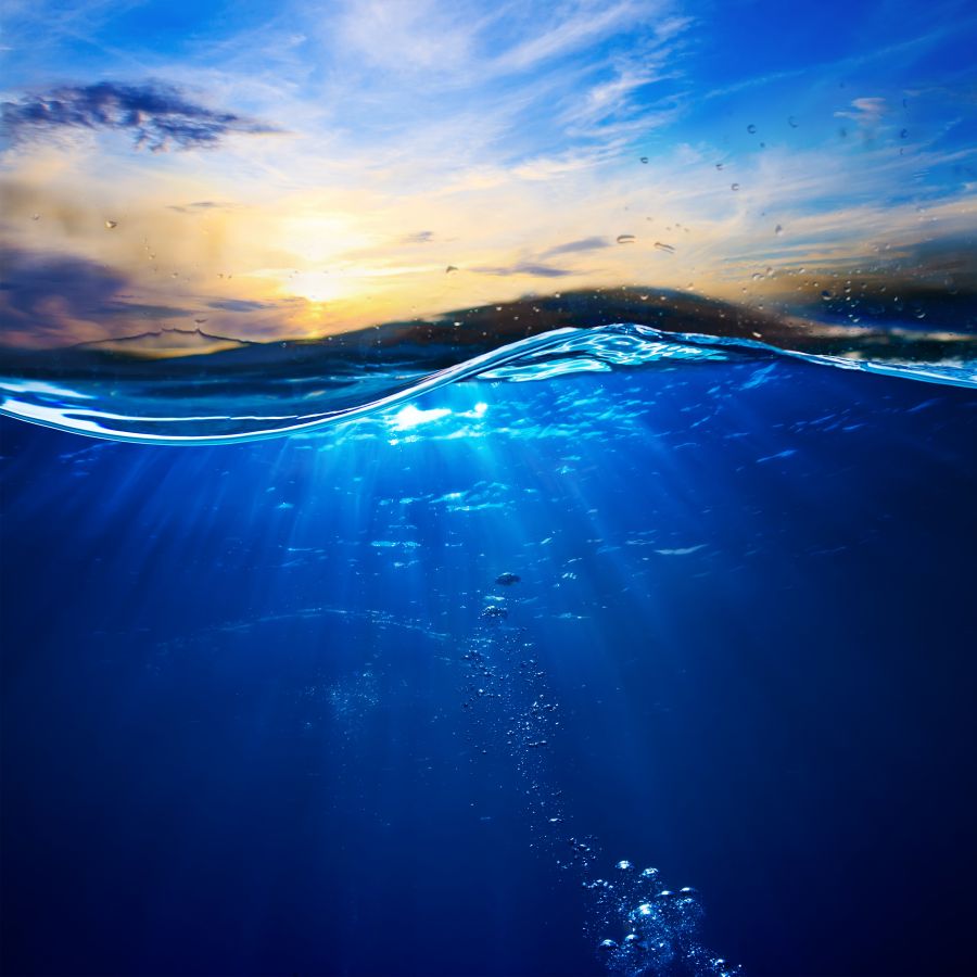 Фотообои Свет сквозь синюю воду